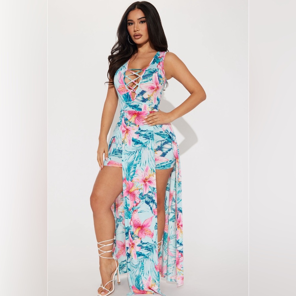 NWOT Hawaiian Print Mini Dress